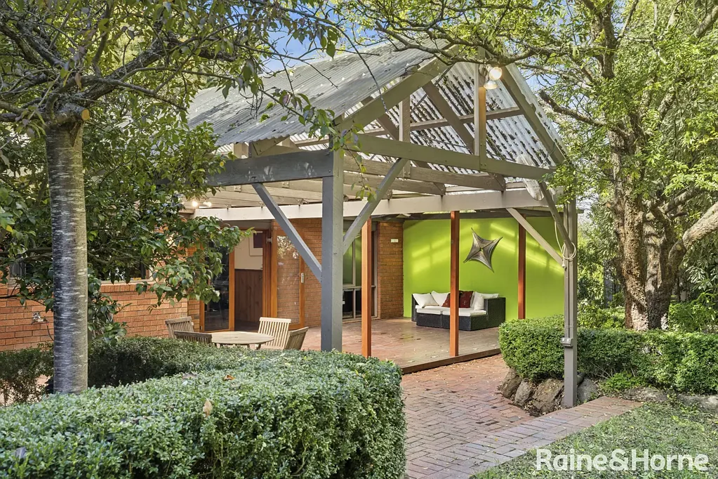 Macedon 3 Slaapkamer Spacious Family Living Moments from Macedon Town Centre