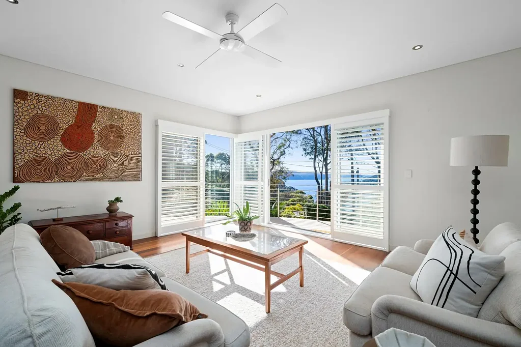 Avalon Beach 4房  North-Facing Pittwater Views & Effortless Coastal Living