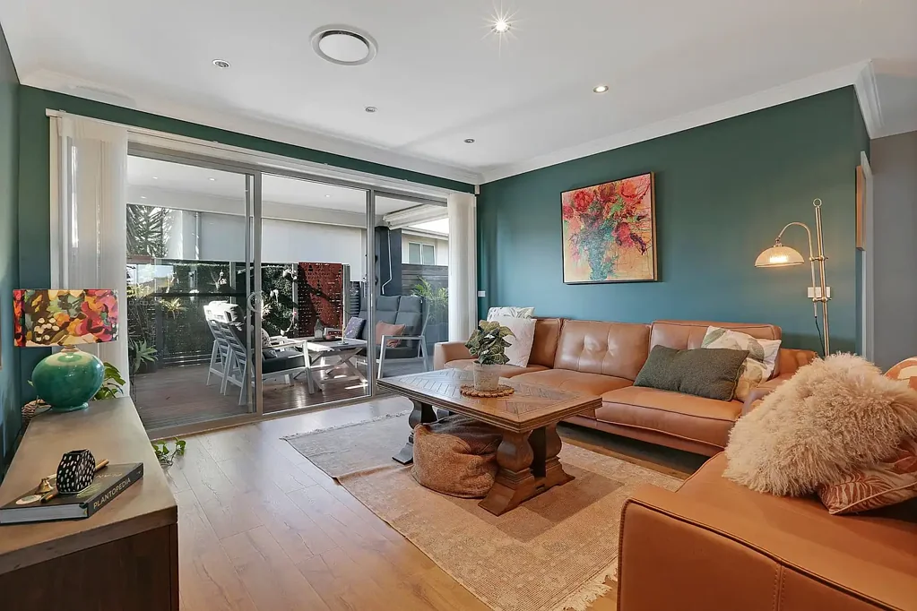 Spacious & Low-Maintenance Townhouse