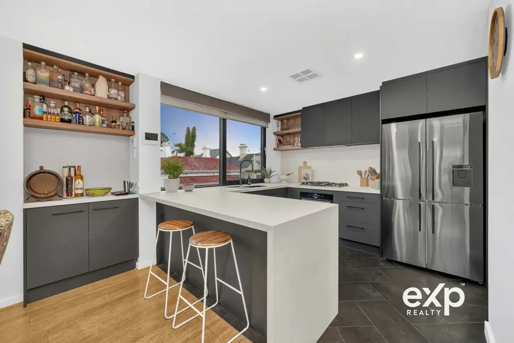 1 Oliver Court, Adelaide, SA 5000