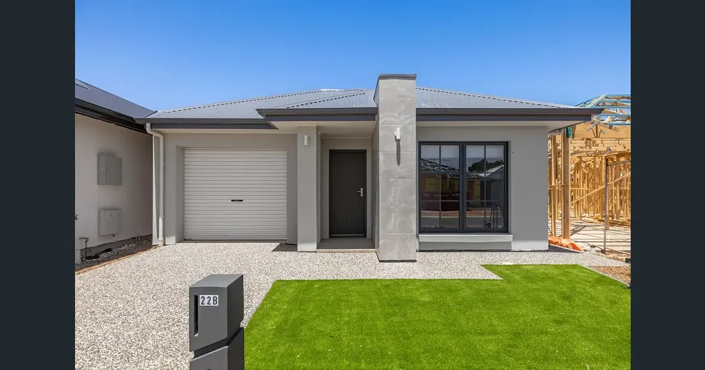 Near New 4-Bedroom Family Home – Modern, Spacious & Ready to Enjoy!