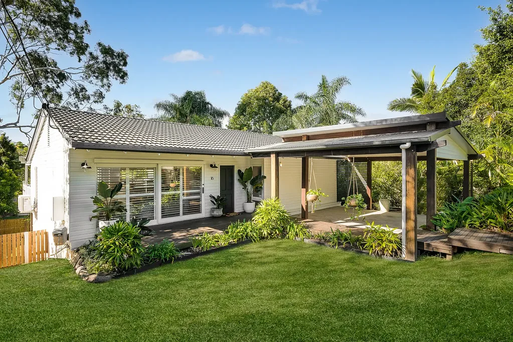 Kenmore 4Zimmer Fully Renovated Family Home, Elevated Location