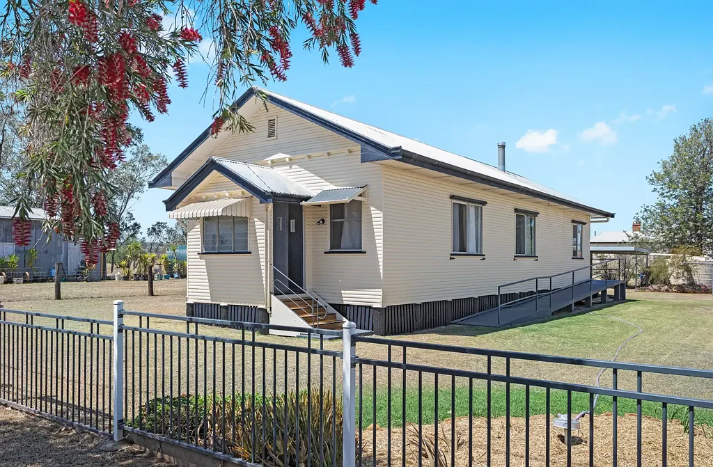 8 Margaret Street, Maclagan, QLD 4352