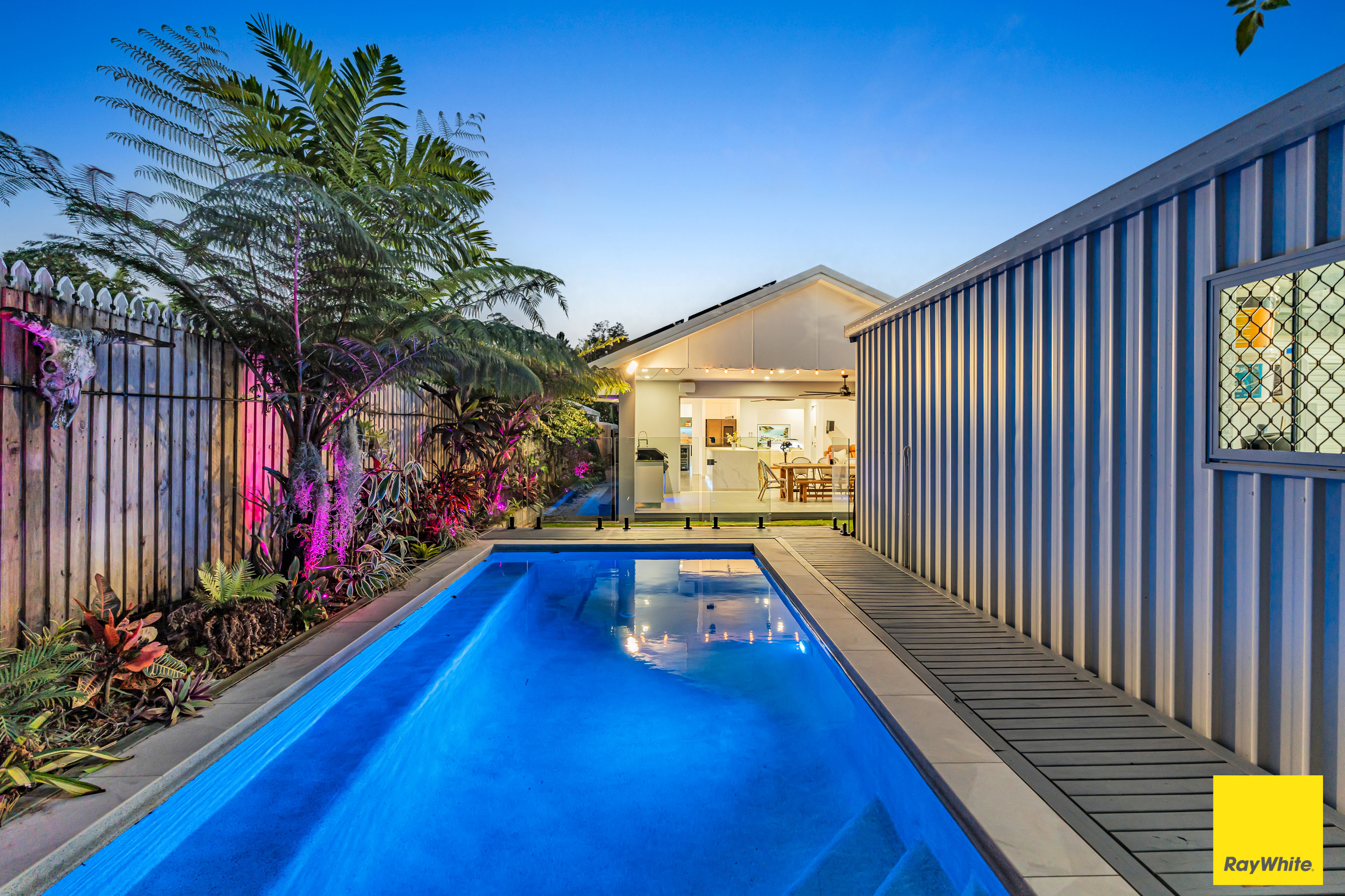 11 FRIEND ST, EDGE HILL QLD 4870, 0房, 0浴, House