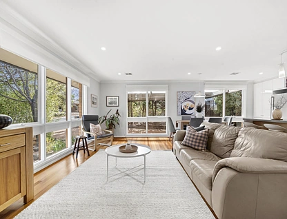 2 Kirkland Circuit, Macgregor, Belconnen District, 4 Bedrooms, 2 Bathrooms, House