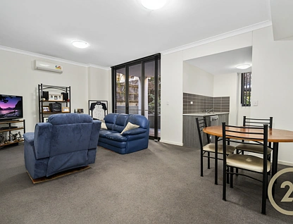 46/6-8 George Street, Warwick Farm, South Western Suburbs, 2 Kuwarto, 2 Banyo, Apartment