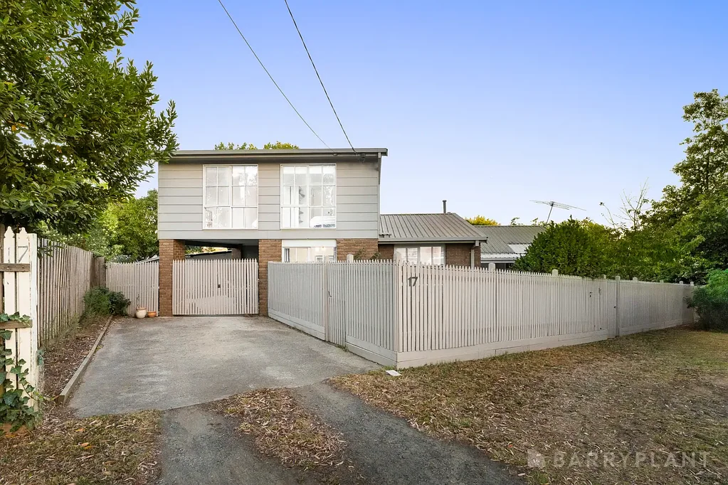 17 Legg Road, Emerald, VIC 3782
