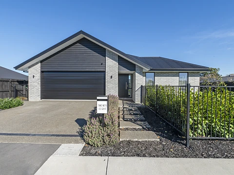 Leeston 3部屋 Modern living