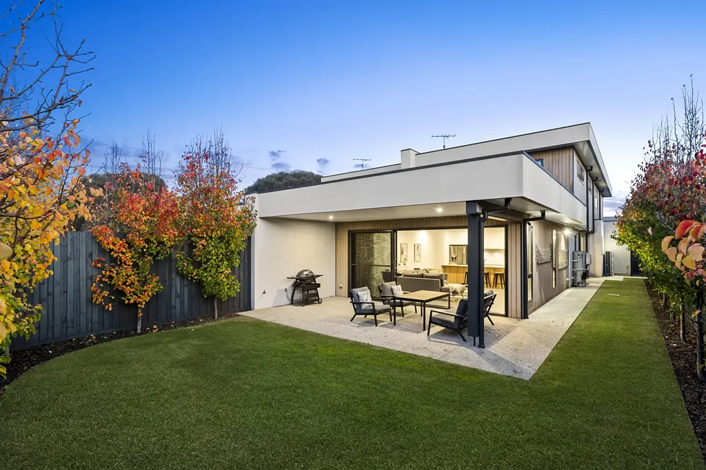Torquay 4 Slaapkamer Timeless Elegance. Coastal Perfection.