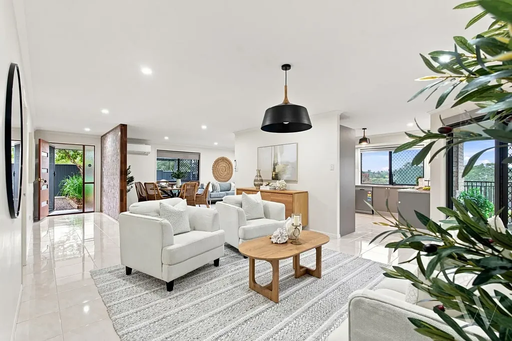 Gympie 4બેડરૂમ EXECUTIVE LIVING IN A PRIME LOCATION