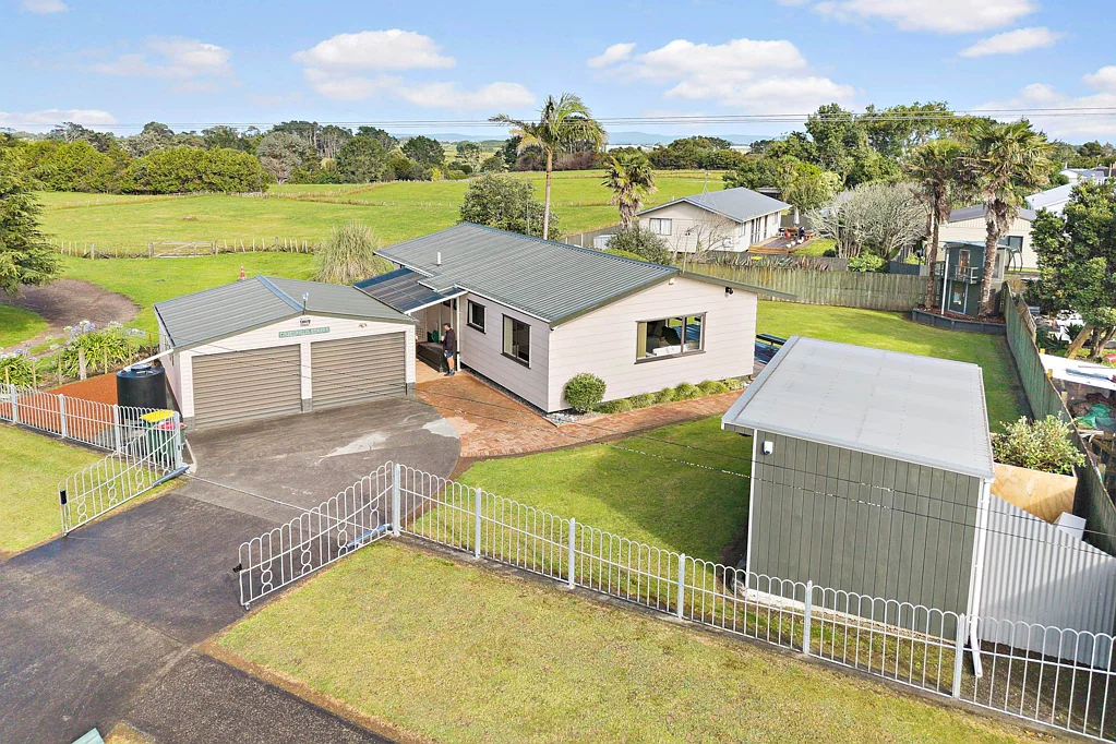Kingseat 3 Slaapkamer FREEHOLD & WITHIN REACH – FIRST HOME BUYERS, HURRY