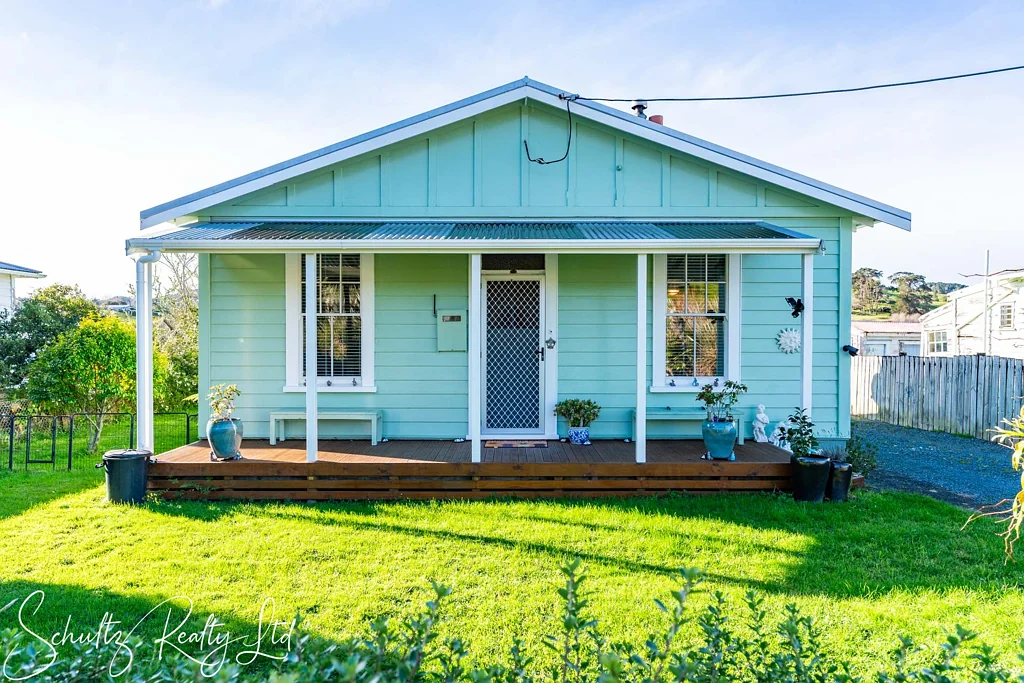 Maungaturoto 3ਬੈੱਡਰੂਮ Heritage Cottage with Modern Flair