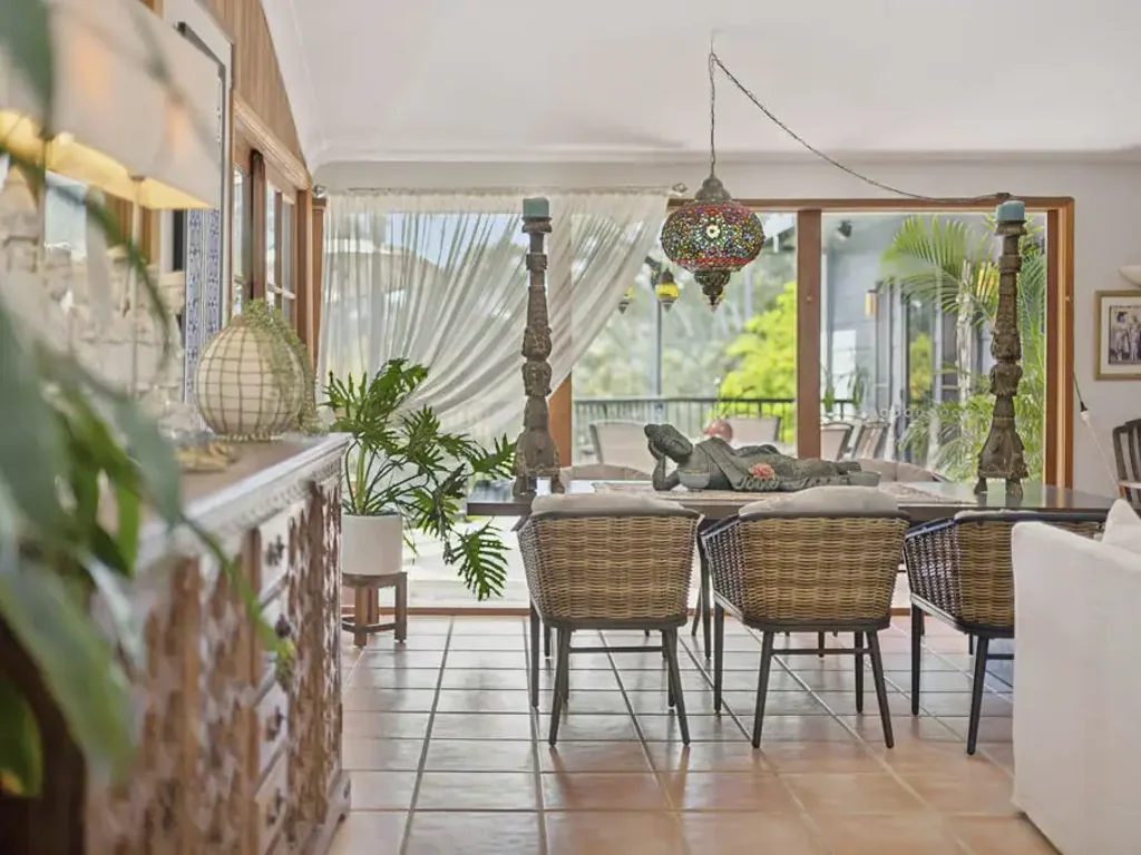 16 Rippingales Road, Korora, NSW 2450