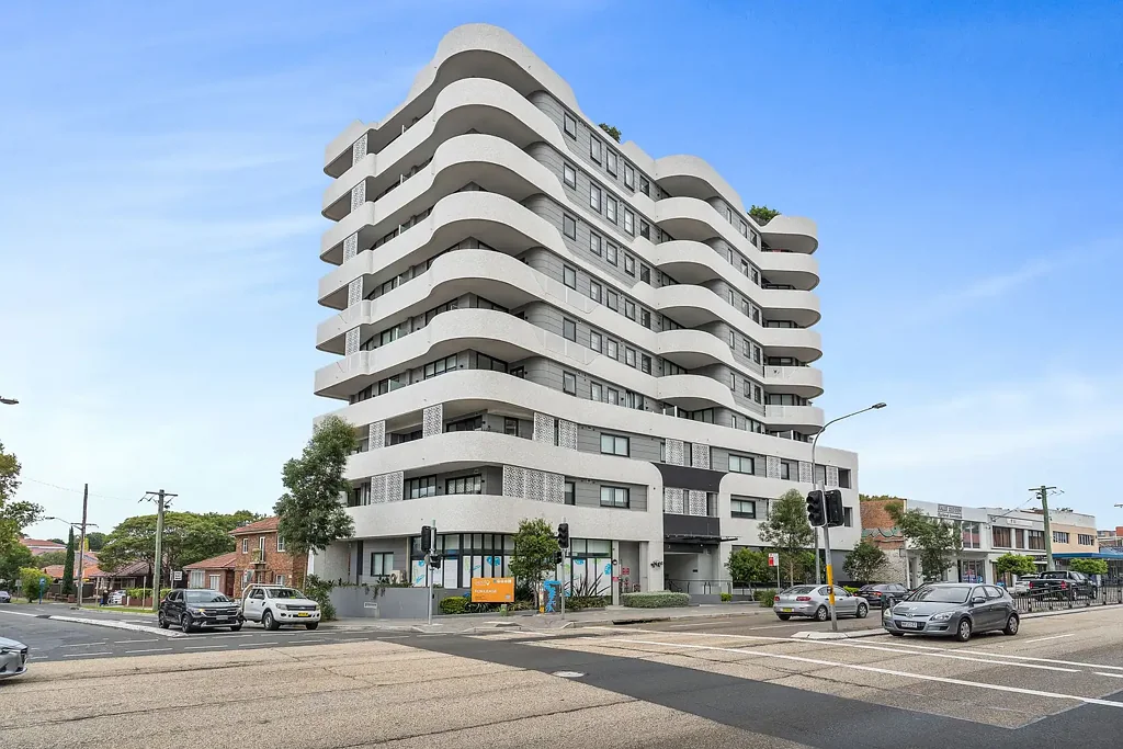Modern 2 bedroom apartment in central location