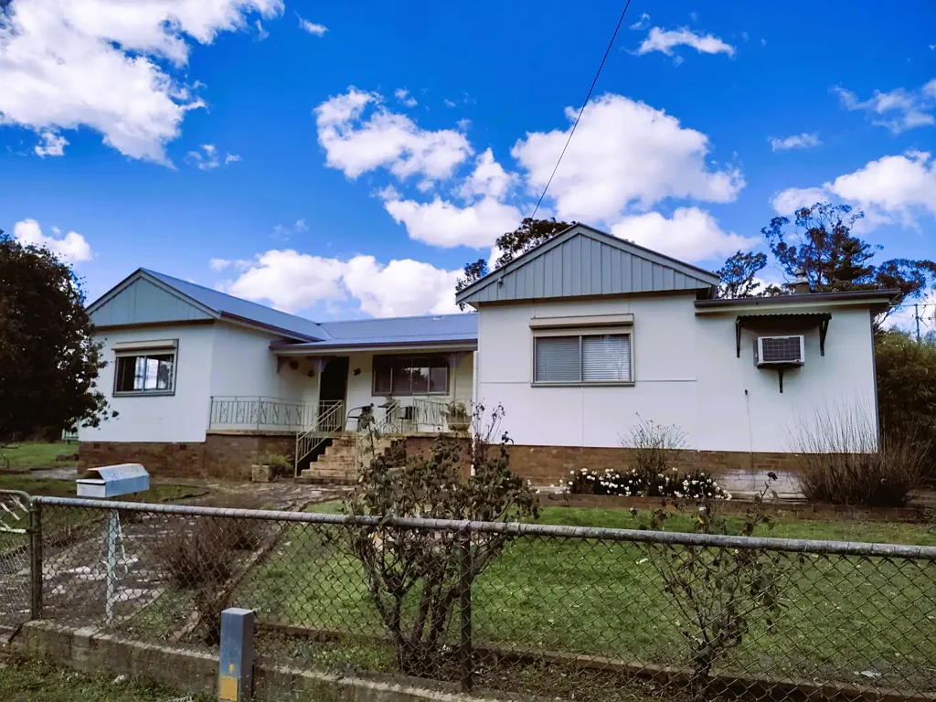 Grenfell 3 Bedroom Affordable home on just over 1 acre