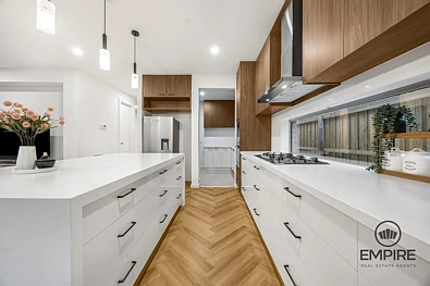21 Heifer Avenue, Clyde North, VIC 3978, 4 slaapkamers, 2 badkamers, House