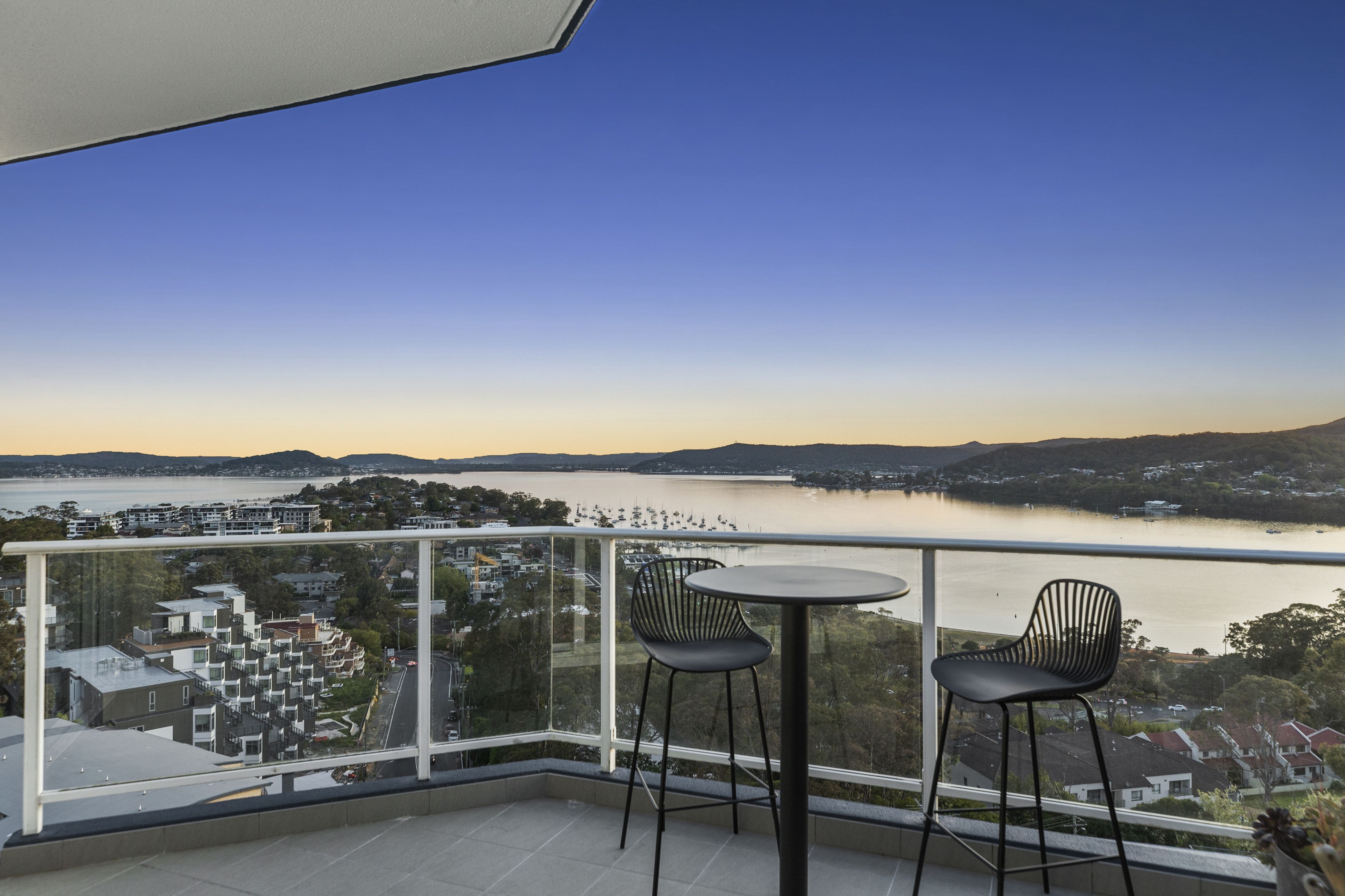 MARINERS VIEW UNIT 1004 97-99 JOHN WHITEWAY DR, GOSFORD NSW 2250, 0 Kuwarto, 0 Banyo, Unit