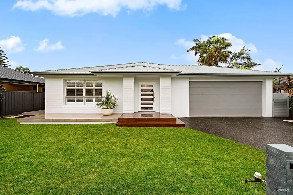 40 Docker Street, Marks Point, NSW 2280