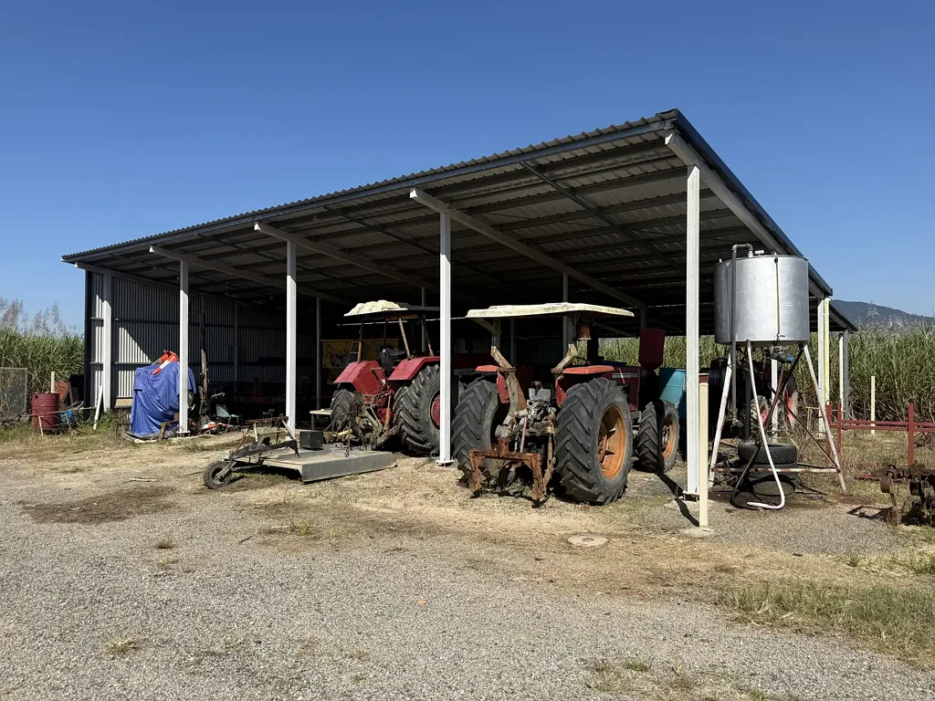 Feluga Cane farm close to Tully with Class 10a Shed, town water. Adjoining cane farm is also for sale