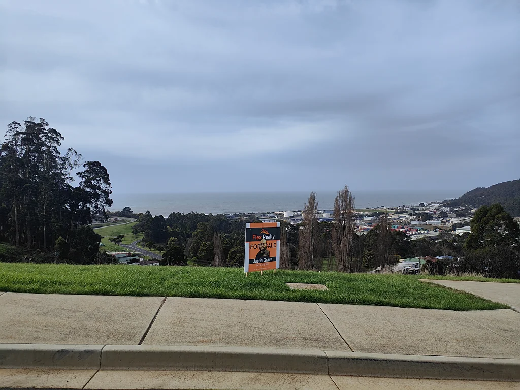 24 Grant Street North, Havenview, TAS 7320