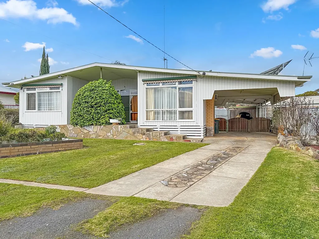 Maryborough 3कमरा COMFORTABLE FAMILY LIVING WITH SPACE TO GROW