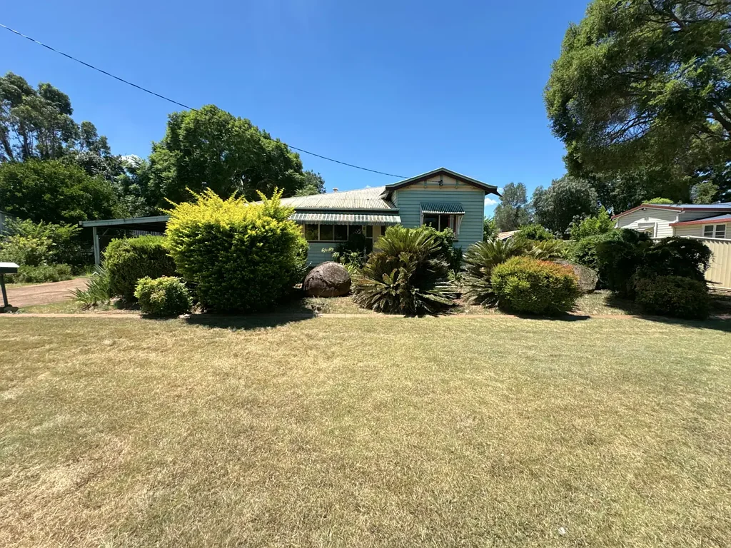 10 Toomey Street, Kingaroy, QLD 4610