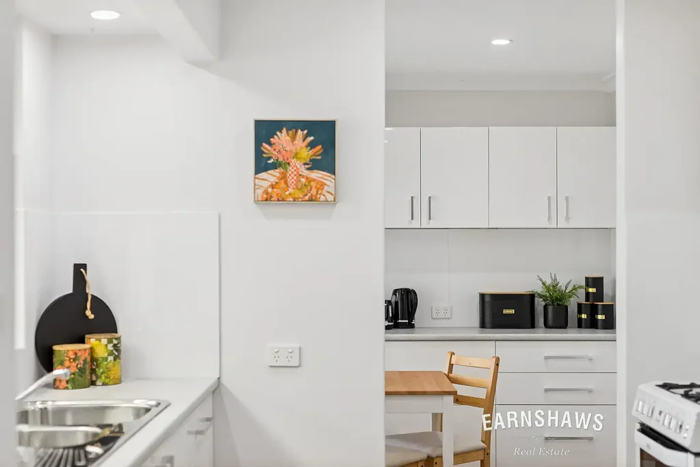 126 Blackadder Road, Swan View, WA 6056