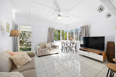 46 Todd Street, Taringa, QLD 4068, 4房, 2浴, House