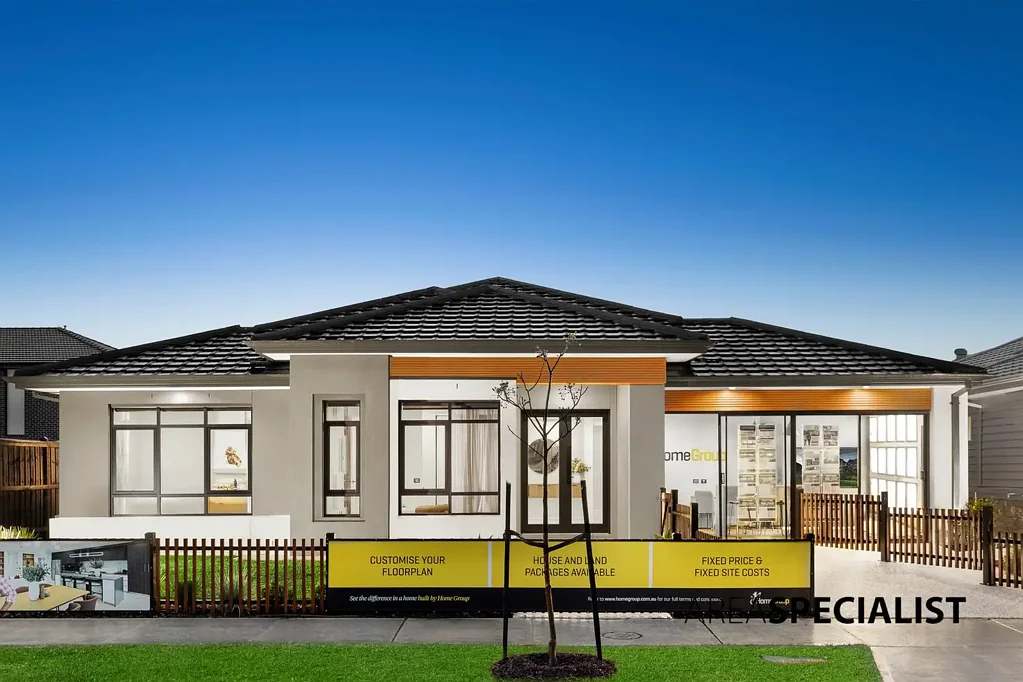 14 Babcock Street, Clyde North, VIC 3978