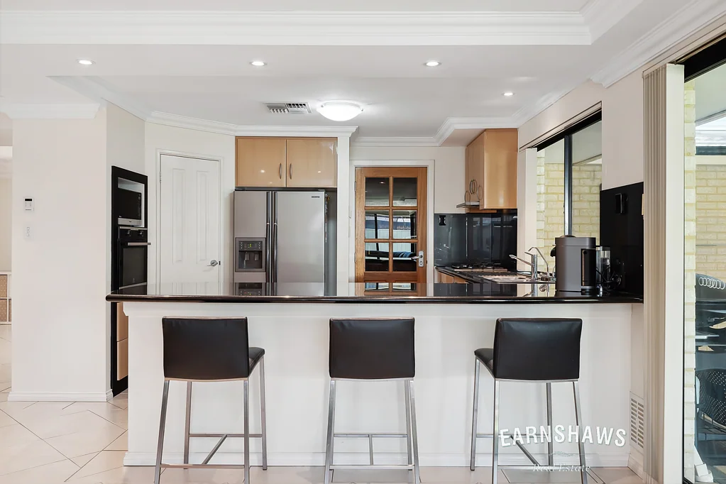 18 Bremer Court, Jane Brook, WA 6056