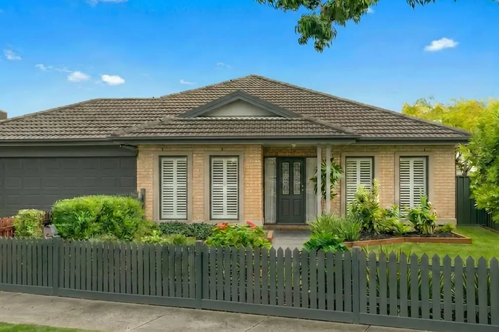 Werribee 5침실 Lots of space for the family without the million-dollar price tag