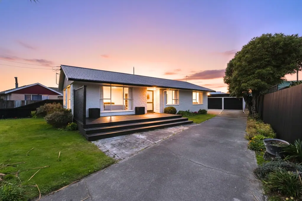 12 Thompsons Road, Belfast, Christchurch, Canterbury