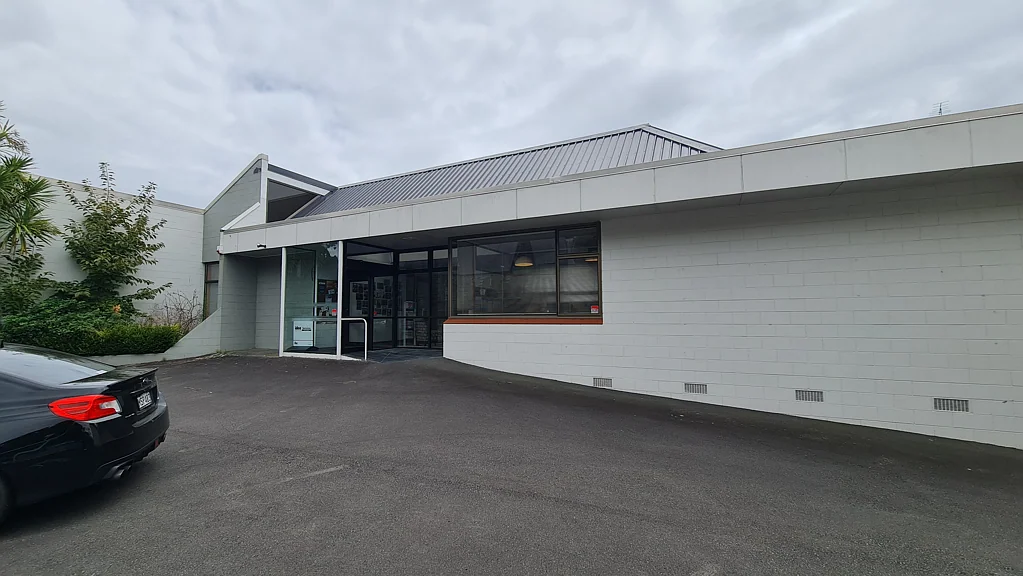 New Plymouth Central Large Format Offices on Vivian