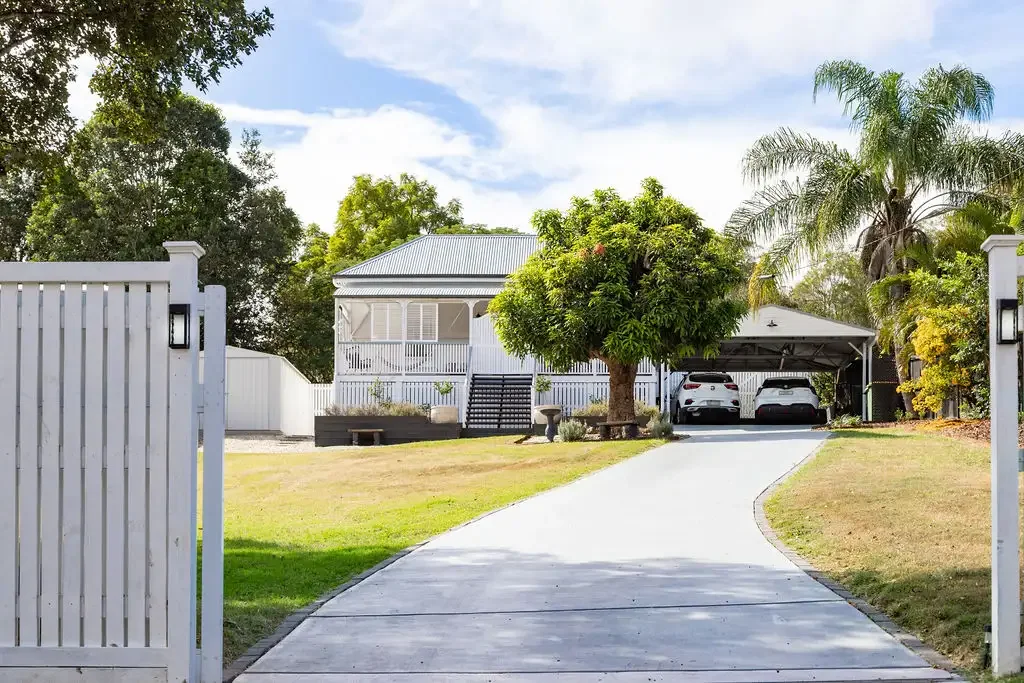 Coalfalls 2غرفة نوم Timeless Character, Modern Comfort & An Expansive Block - Move In Ready!