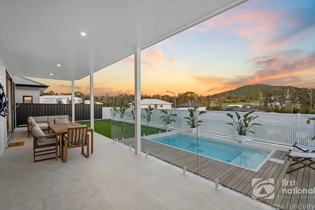 15 Limestone Crescent, Forster, NSW 2428