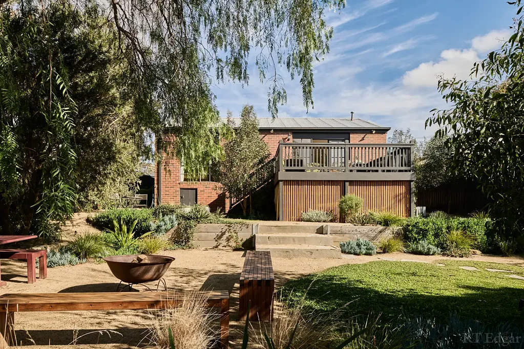 Ocean Grove 3 Bedroom Timeless Charm in a Tranquil Garden Setting