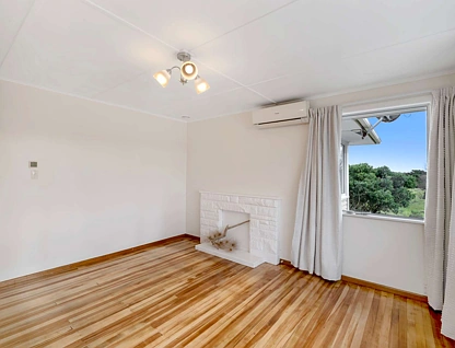 5 Glenn Street, Castlecliff, Wanganui, 3 ਕਮਰੇ, 1 ਬਾਥਰੂਮ, House