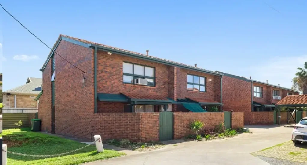 Townhouse in Premier Location