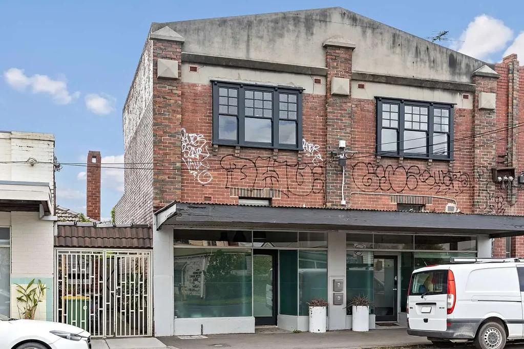 Flexible Floorplan In The Low Traffic End of Williamstown Road