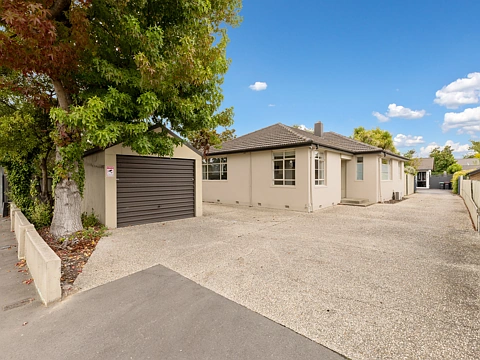 Saint Albans 3房  Location, Convenience & Easy Care