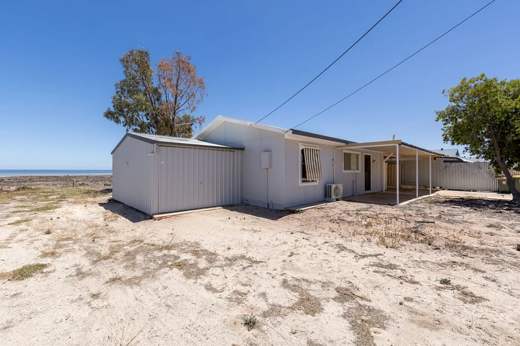 11 Kerley Street, Port Broughton, SA 5522