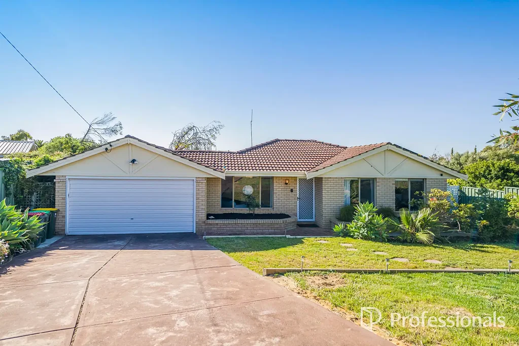 Walk to Local Schools - Spacious 3-Bedroom Coastal Retreat