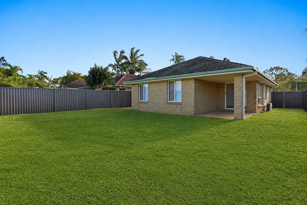 Nerang 4房  Freshly Updated & Move-In Ready!