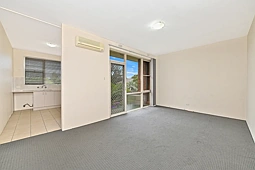 16/4 Loftus Street, Ashfield
