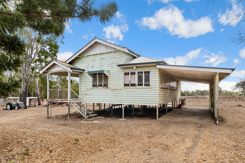 Alton Downs 3침실 Renovator with Rural Lifestyle Appeal
