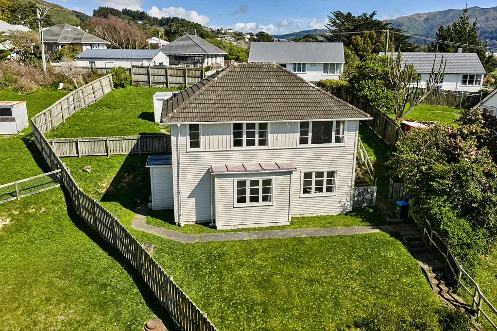 Ranui Heights 3 Bedroom Two opportunities, one great location