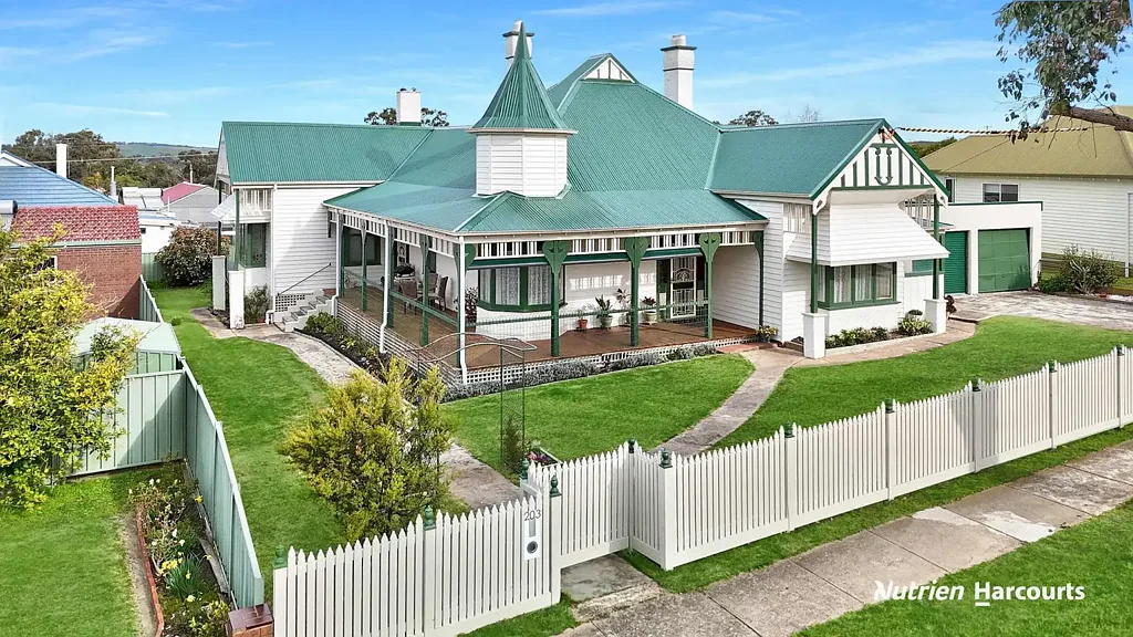 Casterton 4ਬੈੱਡਰੂਮ Charming Federation Style Home, Circa 1870s