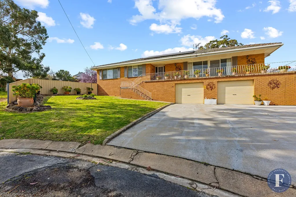 Young 7ਬੈੱਡਰੂਮ Quiet Location, Tranquil Gardens, Impressive Home