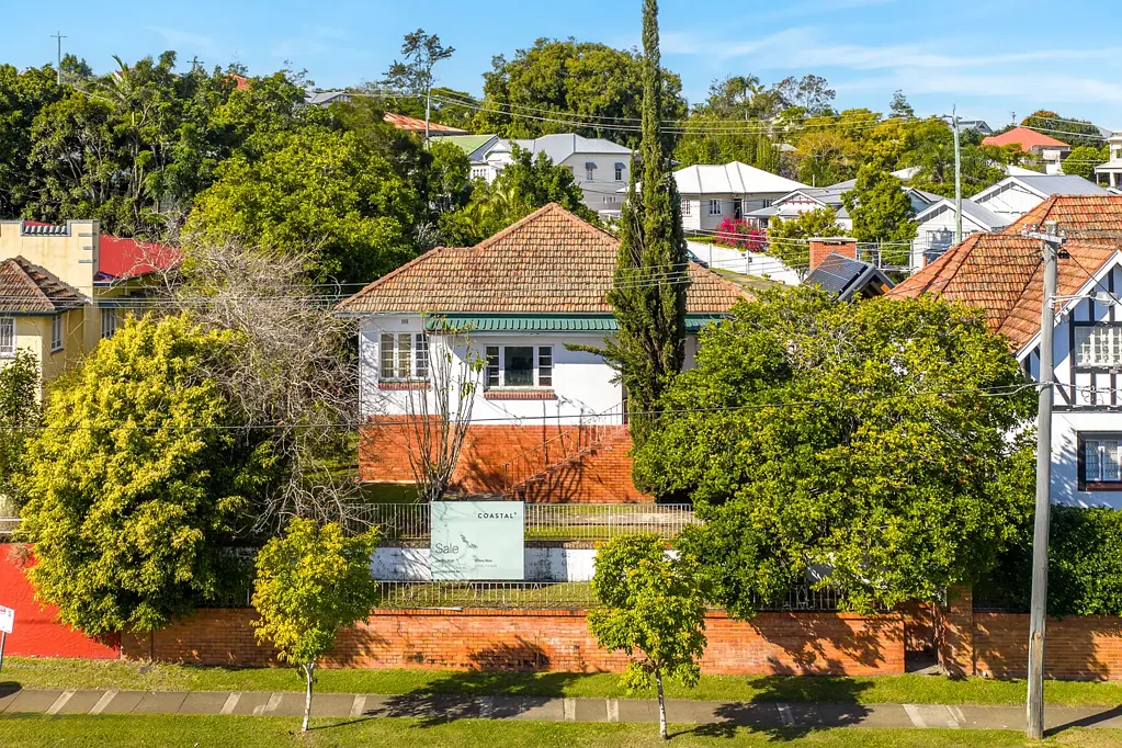 678 Logan Road, Greenslopes, QLD 4120