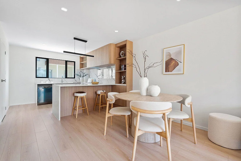 9-11/145 Albany Hway, Glenfield, North Shore City, Auckland